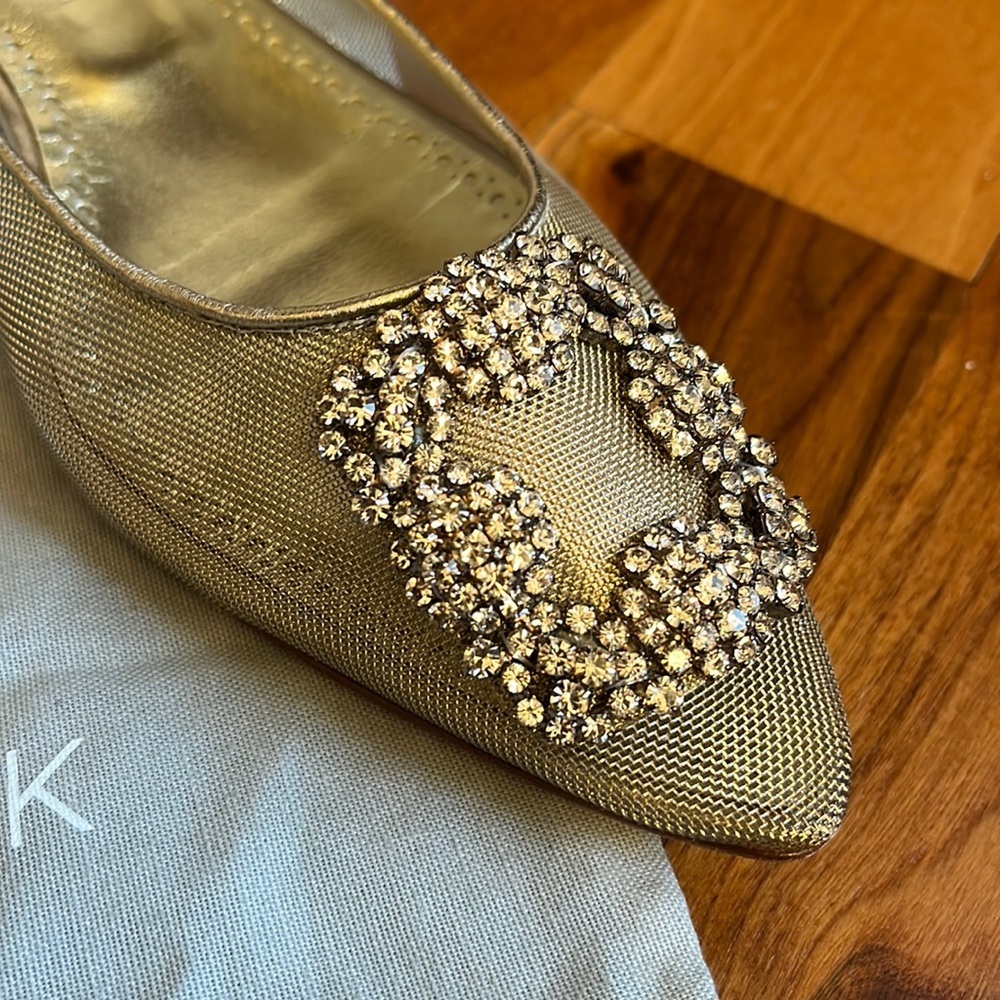 Manolo blahnik Hangisi Chrystal Buckle Gold Mesh Flats, 50th anniversary, NEW - Picture 10 of 17